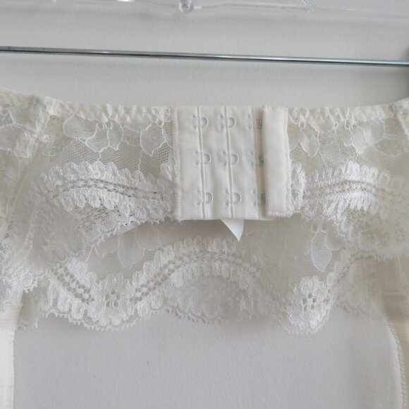 SIMONE PERELE White Lace Garter Belt Wedding Feminine Romantic - Size 4 / L - Picture 10 of 13